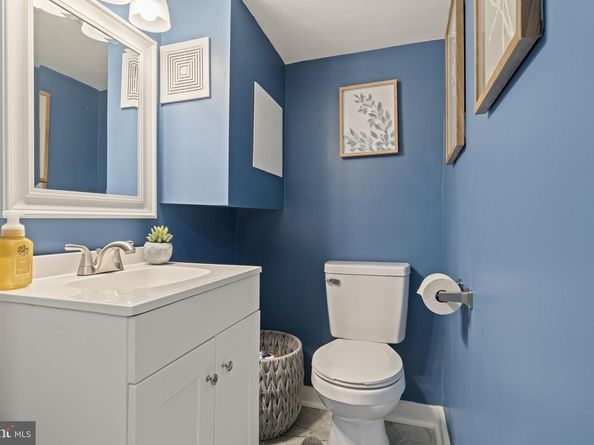 8027 Ryers Avenue, Philadelphia PA 19111