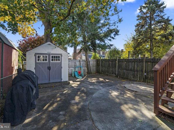 8027 Ryers Avenue, Philadelphia PA 19111