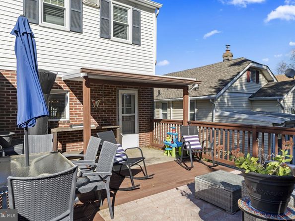 8027 Ryers Avenue, Philadelphia PA 19111