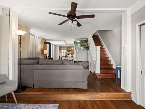 8027 Ryers Avenue, Philadelphia PA 19111