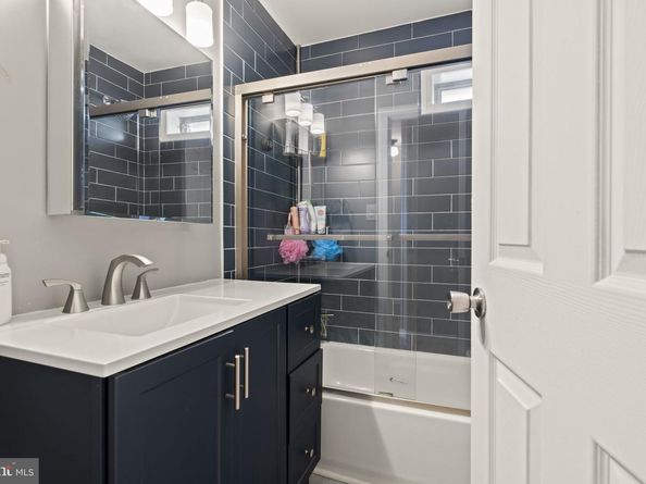 8027 Ryers Avenue, Philadelphia PA 19111