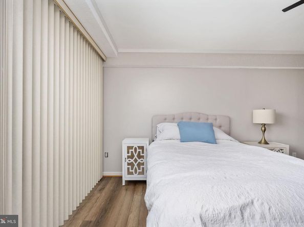 4141 N Henderson Road 702, Arlington VA 22203