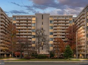 4141 N Henderson Road 702, Arlington VA 22203