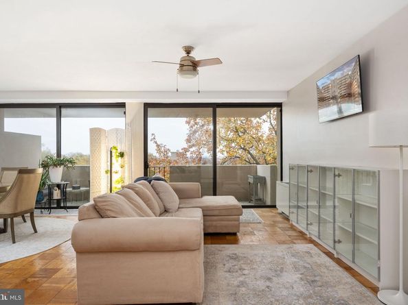 4141 N Henderson Road 702, Arlington VA 22203