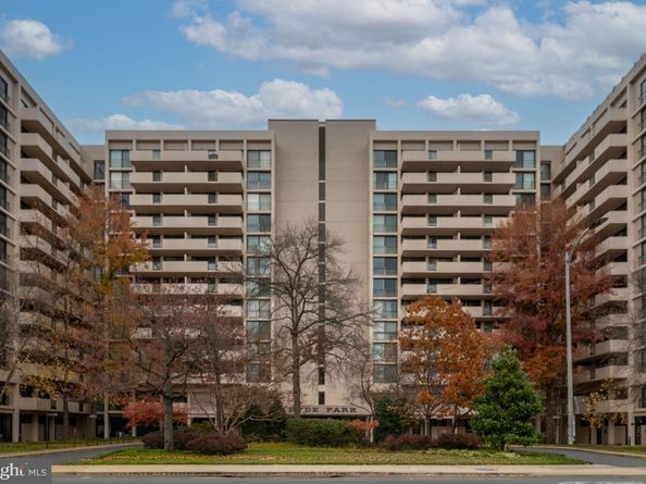 4141 N Henderson Road 702, Arlington VA 22203