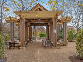 4141 N Henderson Road 702, Arlington VA 22203