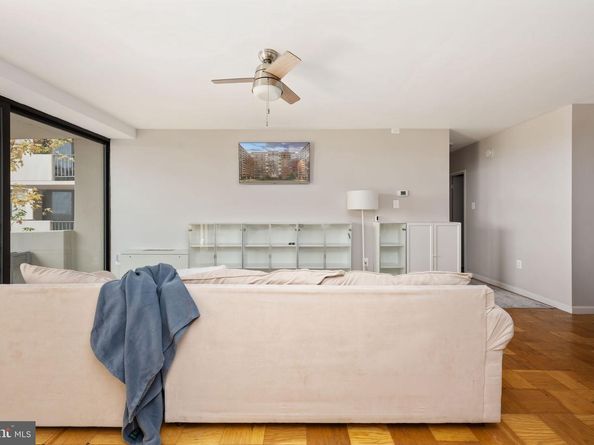 4141 N Henderson Road 702, Arlington VA 22203