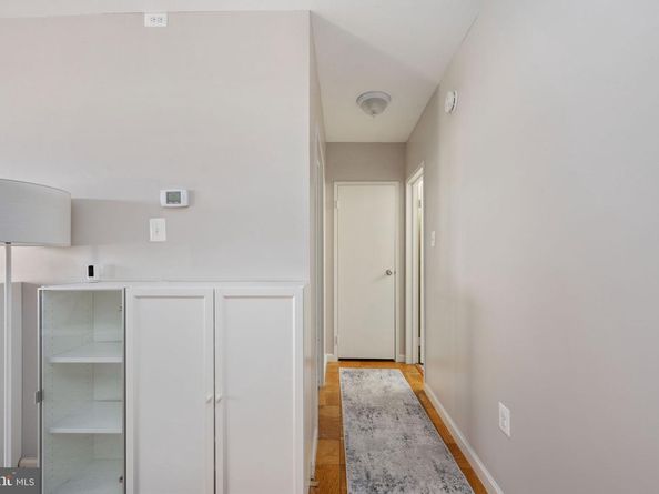 4141 N Henderson Road 702, Arlington VA 22203