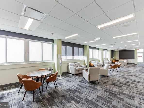 604 S Washington Square 3114, Philadelphia PA 19106