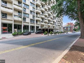 604 S Washington Square 3114, Philadelphia PA 19106