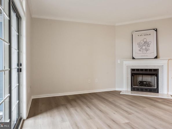 2700 Bellforest Court 210, Vienna VA 22180