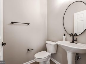 2700 Bellforest Court 210, Vienna VA 22180