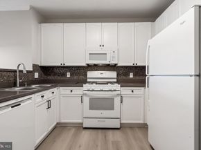 2700 Bellforest Court 210, Vienna VA 22180