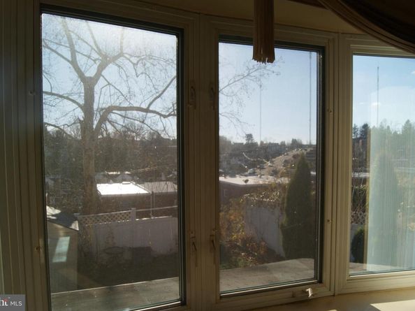 7314 Hill Road, Philadelphia PA 19128