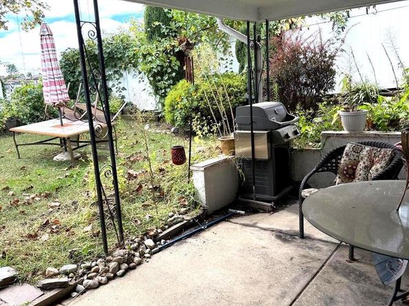 7314 Hill Road, Philadelphia PA 19128