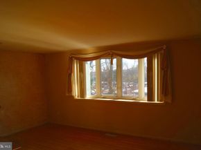 7314 Hill Road, Philadelphia PA 19128