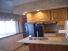 7314 Hill Road, Philadelphia PA 19128