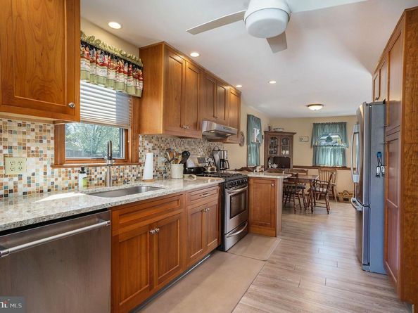 220 Garth Road, Oreland PA 19075
