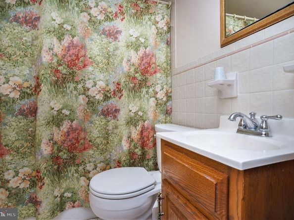 220 Garth Road, Oreland PA 19075