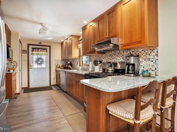220 Garth Road, Oreland PA 19075