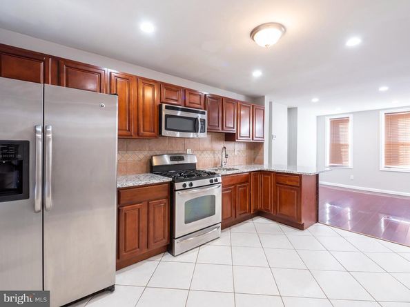2711 Oakford Street, Philadelphia PA 19146