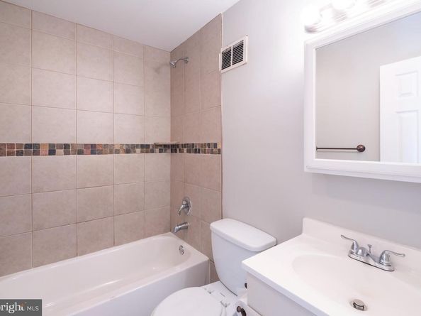 2711 Oakford Street, Philadelphia PA 19146