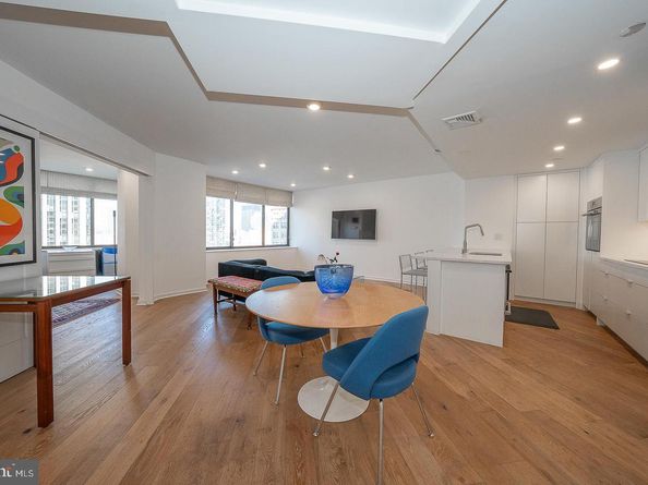 202 W Rittenhouse Square 1205, Philadelphia PA 19103