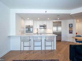 202 W Rittenhouse Square 1205, Philadelphia PA 19103