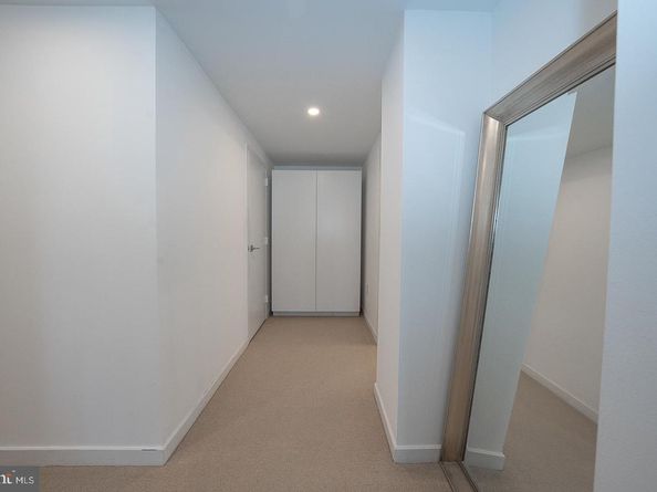 202 W Rittenhouse Square 1205, Philadelphia PA 19103