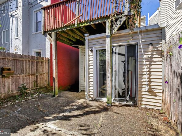 1331 E Hewson Street, Philadelphia PA 19125