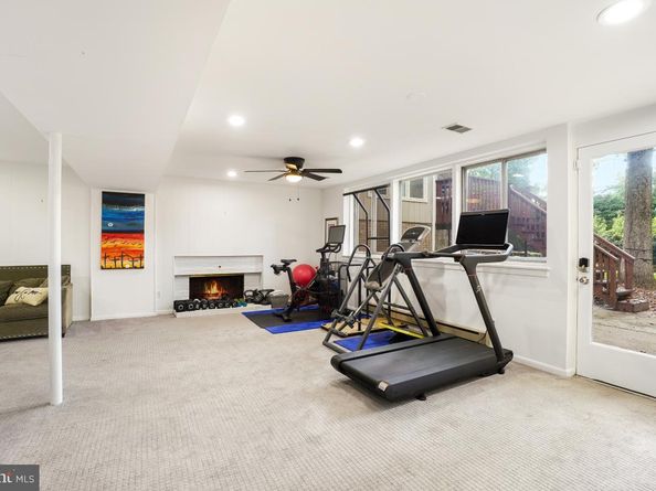 9012 Honeybee Lane, Bethesda MD 20817