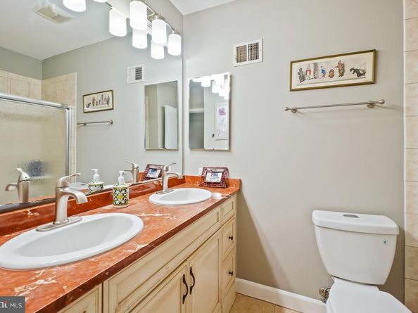 9012 Honeybee Lane, Bethesda MD 20817