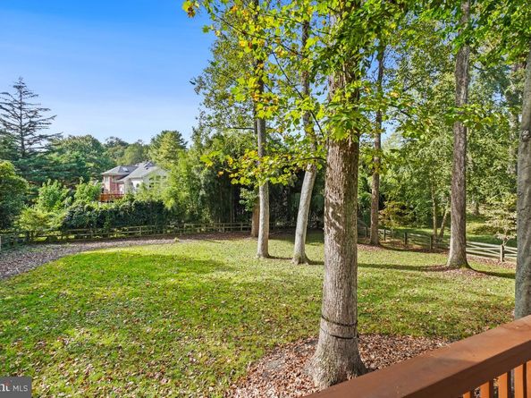 9012 Honeybee Lane, Bethesda MD 20817
