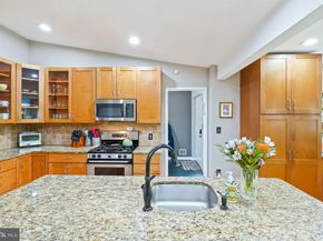 9012 Honeybee Lane, Bethesda MD 20817