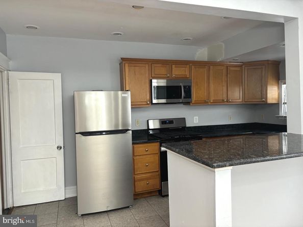 81 Florence Avenue, Sharon Hill PA 19079