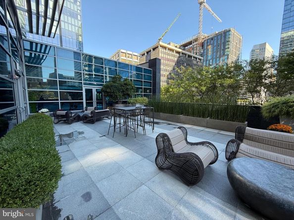 1881 N Nash Street 408, Arlington VA 22209