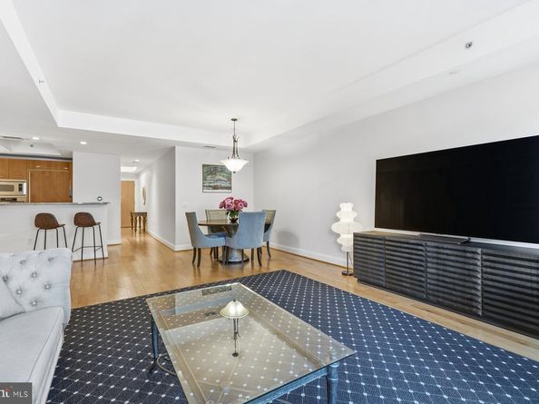 1881 N Nash Street 408, Arlington VA 22209
