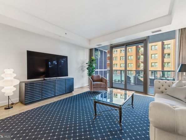 1881 N Nash Street 408, Arlington VA 22209