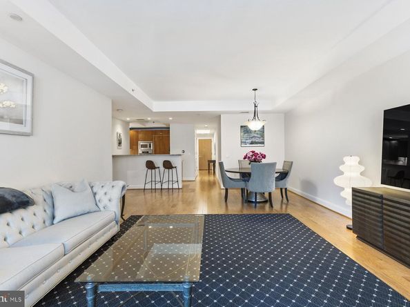 1881 N Nash Street 408, Arlington VA 22209