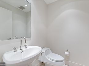 1881 N Nash Street 408, Arlington VA 22209