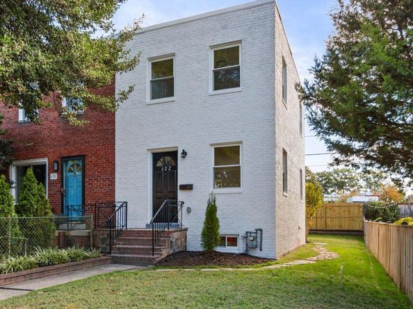 622 S Henry Street, Alexandria VA 22314