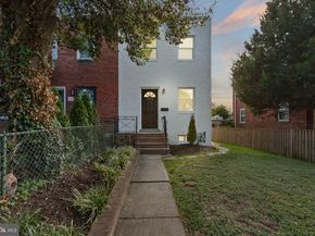622 S Henry Street, Alexandria VA 22314
