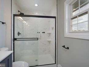 2425 Skyland Place SE, Washington DC 20020