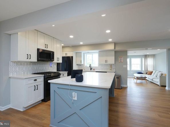 2425 Skyland Place SE, Washington DC 20020