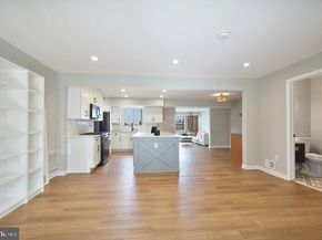 2425 Skyland Place SE, Washington DC 20020