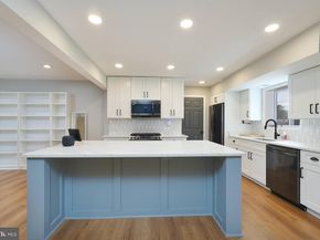 2425 Skyland Place SE, Washington DC 20020