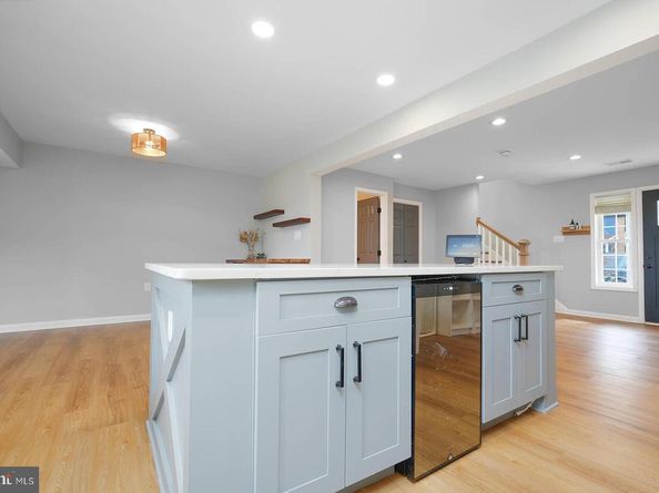 2425 Skyland Place SE, Washington DC 20020