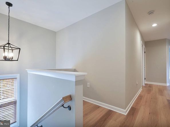 2425 Skyland Place SE, Washington DC 20020