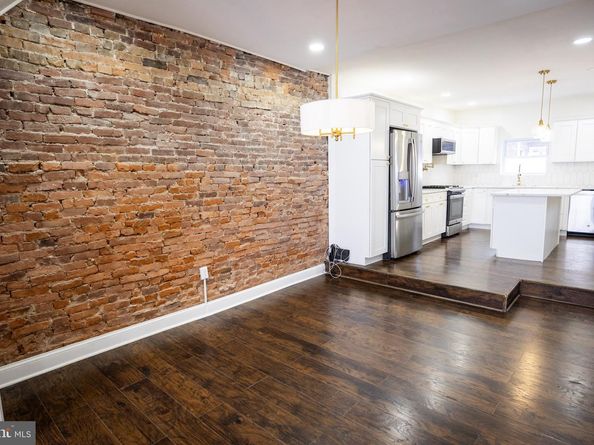 2022 S 21st Street, Philadelphia PA 19145