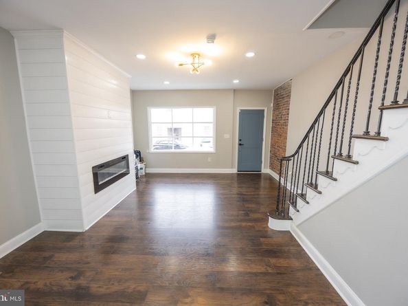 2022 S 21st Street, Philadelphia PA 19145